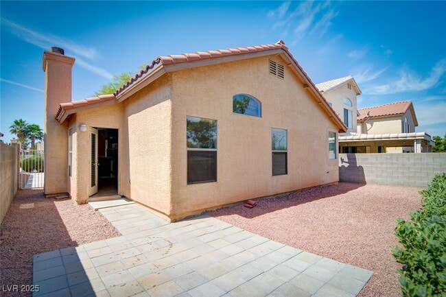 Building Photo - 844 Rainbow Rock St