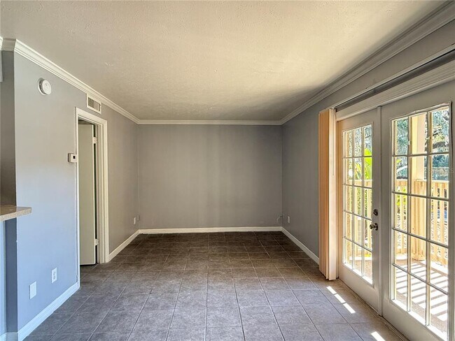 Building Photo - 425 Wymore Rd