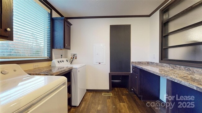 Building Photo - 7708 Waxhaw Hwy