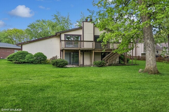 Building Photo - 6610 Pinehurst Ct