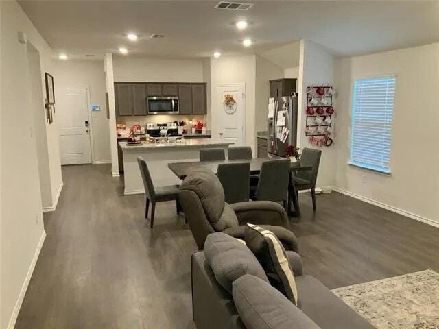 Building Photo - 2626 Fieldcrest Ln.