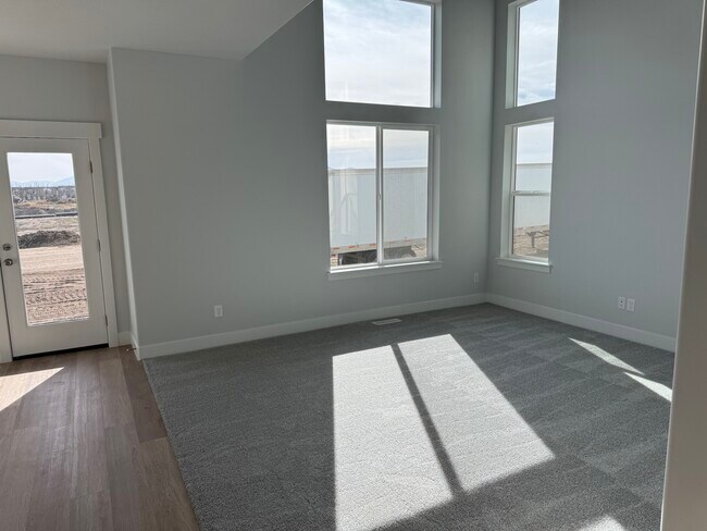 Building Photo - 3757 Big Horn Dr