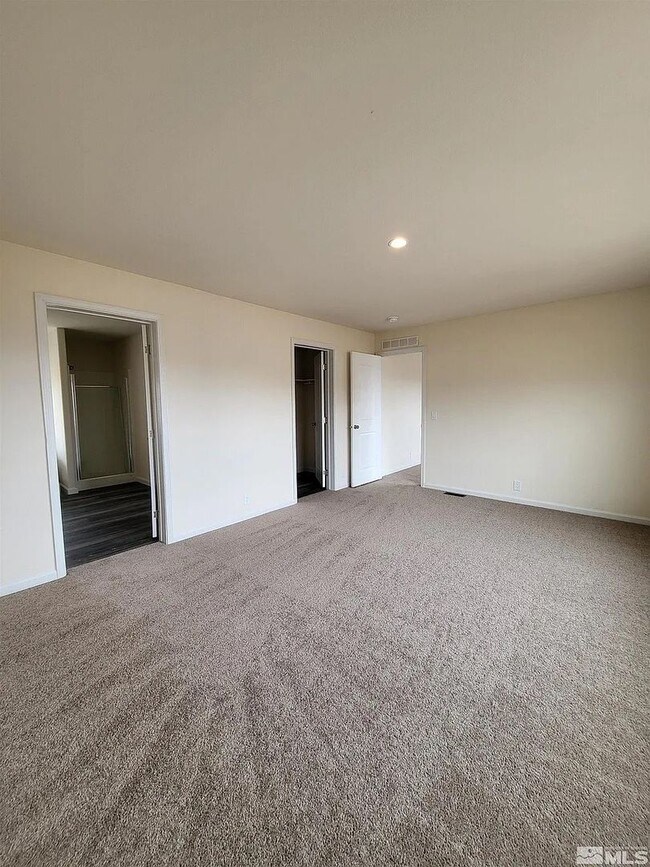 Building Photo - Spacious 3-Bedroom Home on 1.35 Acres with Valley Views – Dayton, NV