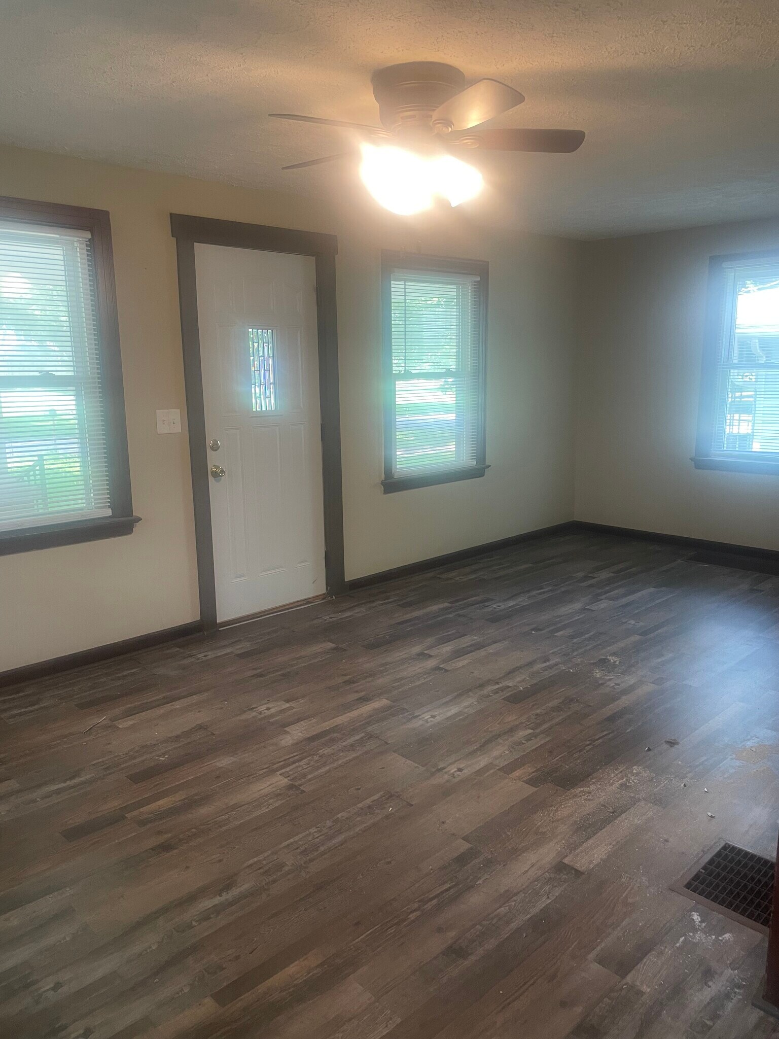 living room - 2938 S 6th St