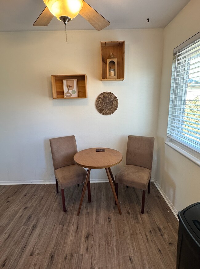 Building Photo - 7370 Utica St