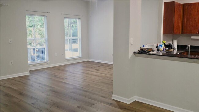Building Photo - 8216 Downpatrick Ct
