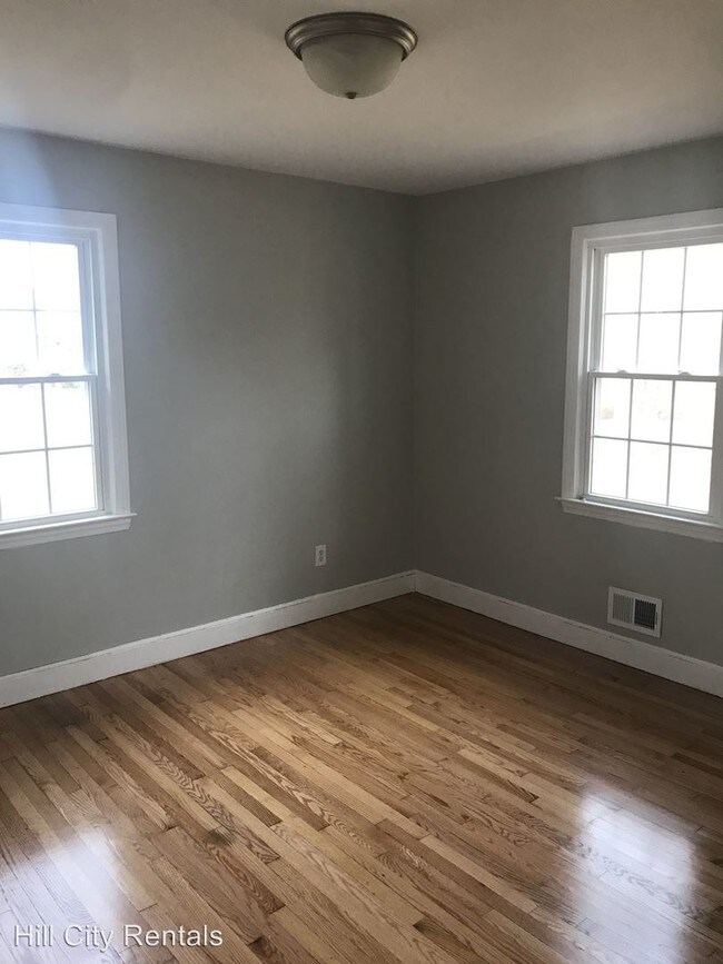 Building Photo - 1714 Graves Mill Rd