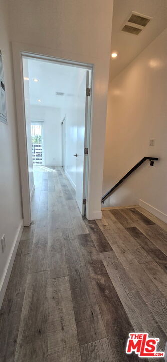Building Photo - 642 N Manhattan Pl