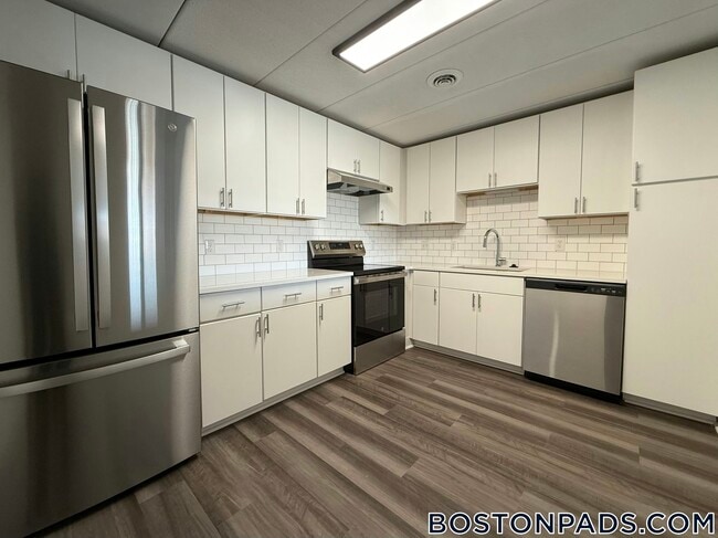 Building Photo - 53 Hill Rd