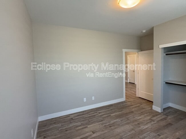 Building Photo - 679 Eadin Ln