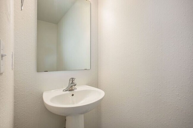 Building Photo - 2644 Blooming Bud Ln