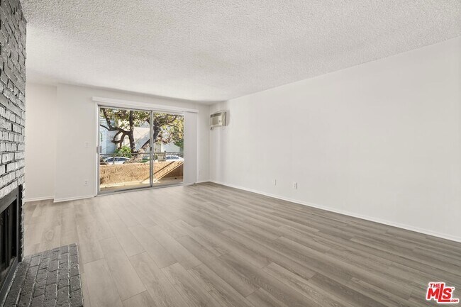 Building Photo - 1457 Butler Ave