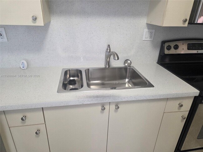 Building Photo - 8425 NW 8th St