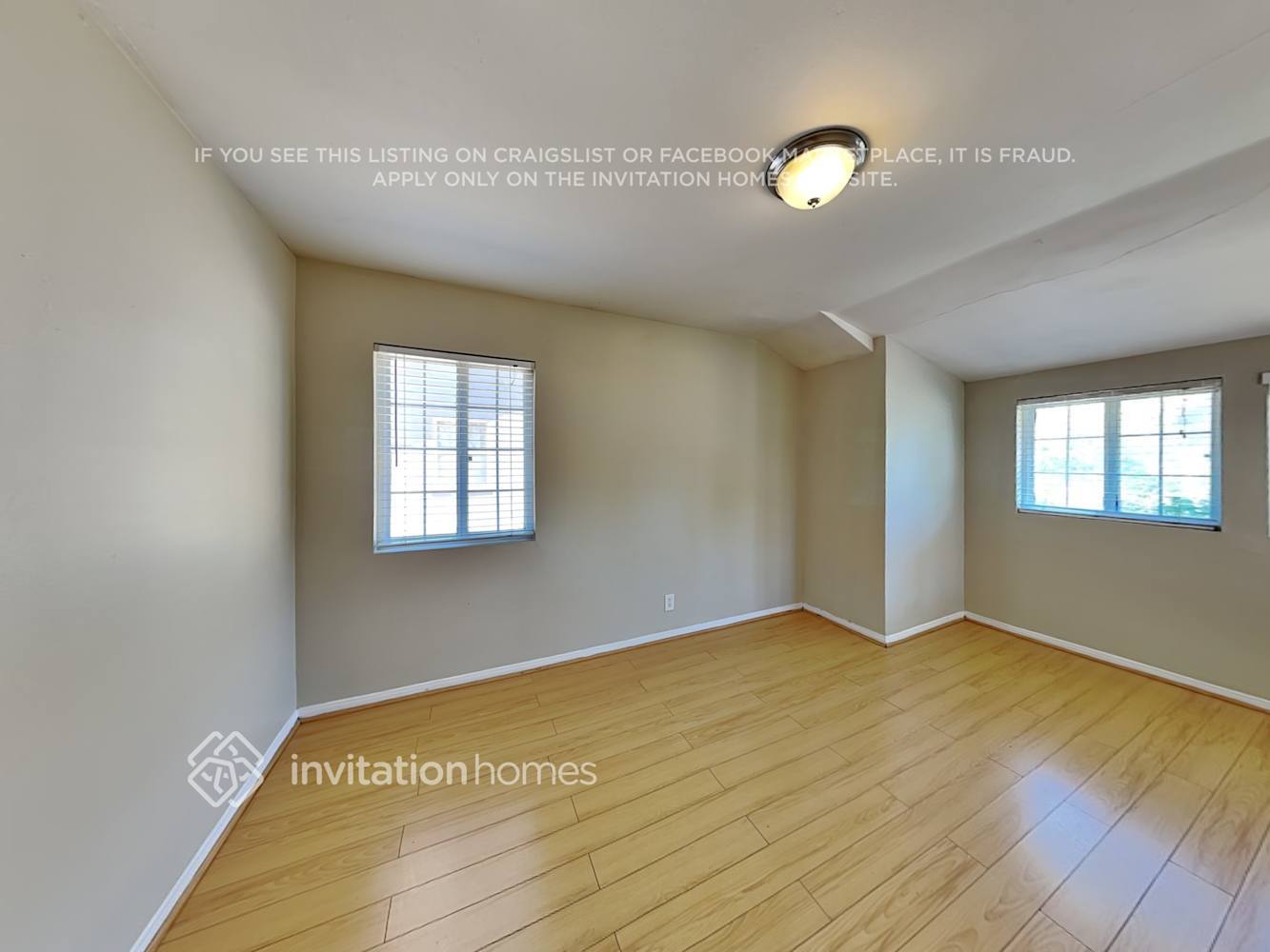 Building Photo - 7943 Lasaine Ave