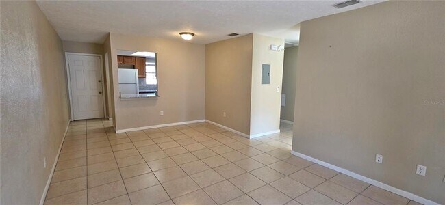 Building Photo - 9515 Fieldview Cir