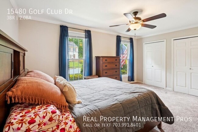 Building Photo - 15480 Golf Club Dr
