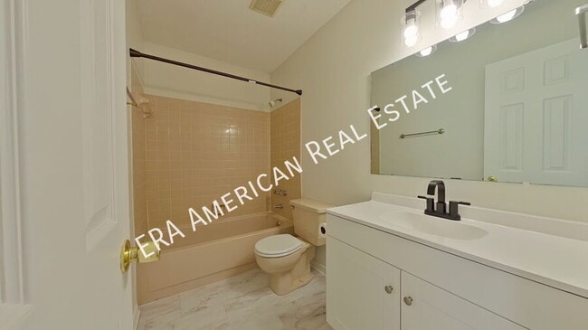 Building Photo - 1916 Squirrel Path