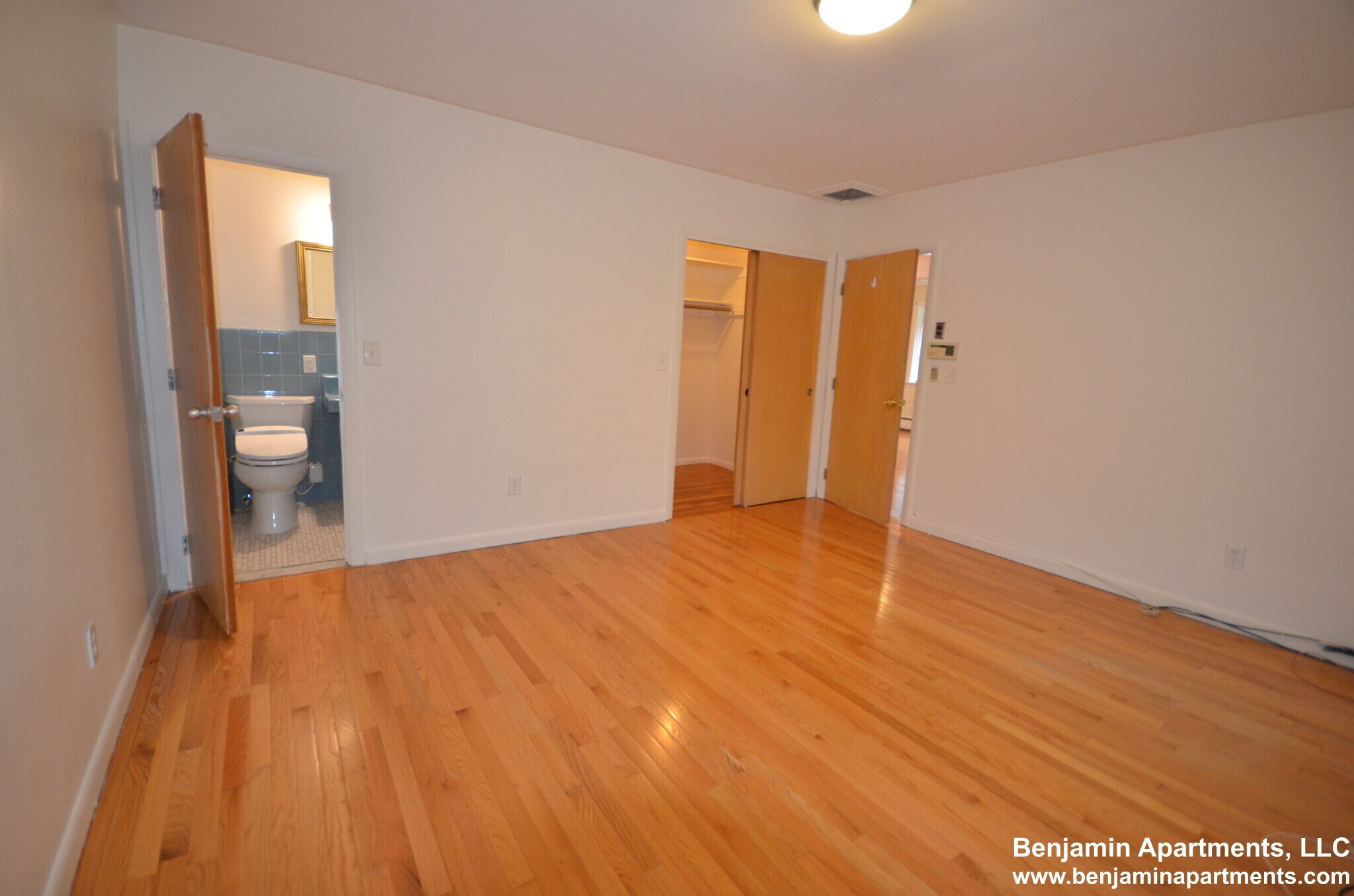 Building Photo - 20 Mossdale Rd