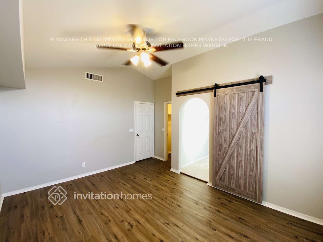 Building Photo - 1207 W Riviera Dr