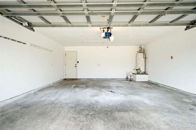 Building Photo - 9075 Caribbean Dr