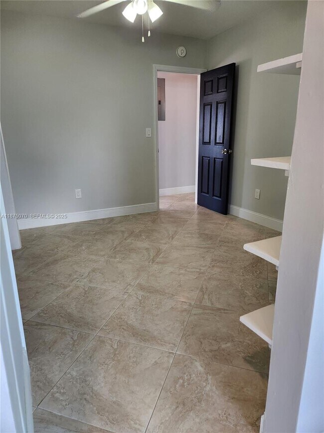 Building Photo - 10990 SW 57th St