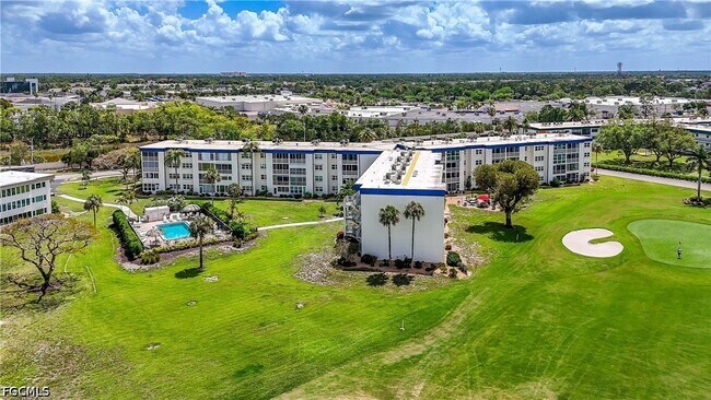 Building Photo - 6220 Augusta Dr