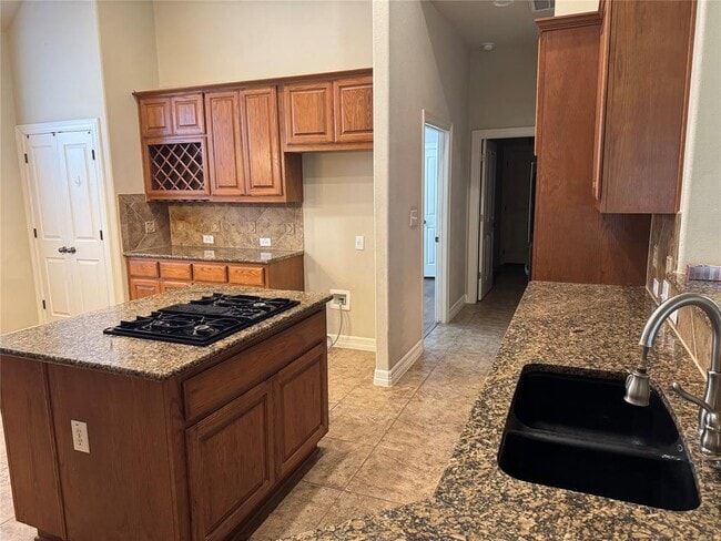Building Photo - 1220 Pine Forest Cir
