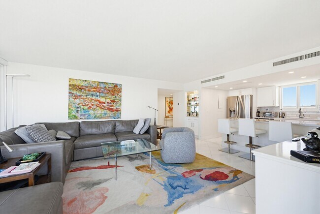 Building Photo - 2505 S Ocean Blvd