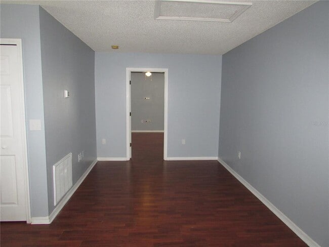 Building Photo - 8532 Edgewater Pl Blvd