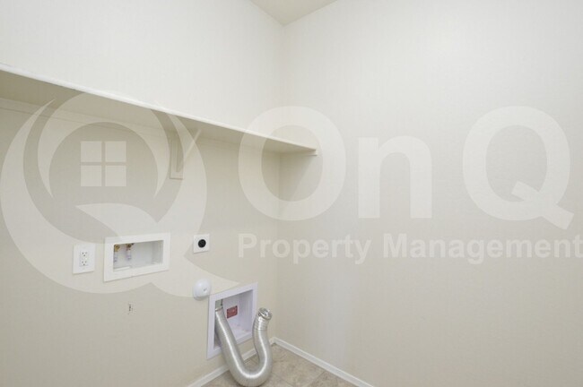 Building Photo - 44438 W Palo Aliso Way