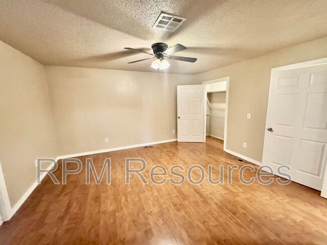 Building Photo - 725 Mabel C Fry Blvd