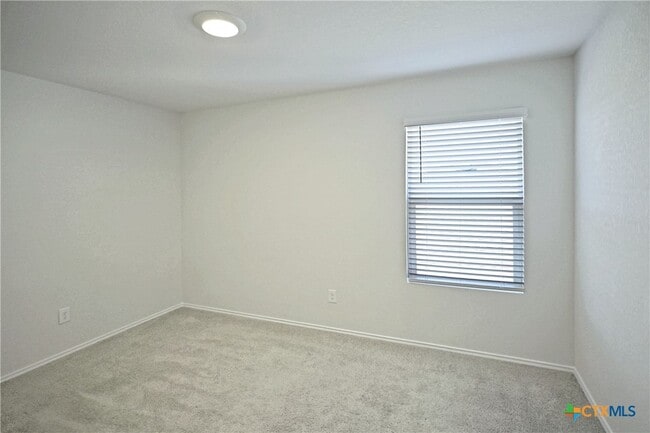 Building Photo - 884 Armadillo Dr