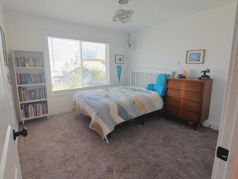 Bedroom 4 - 1824 N 400 W