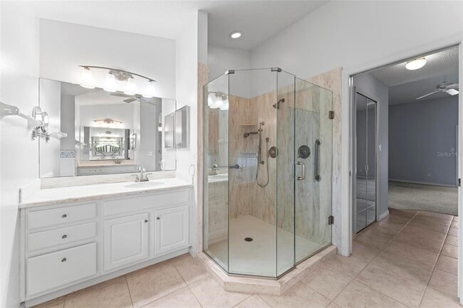 Building Photo - 25316 Crestwater Dr