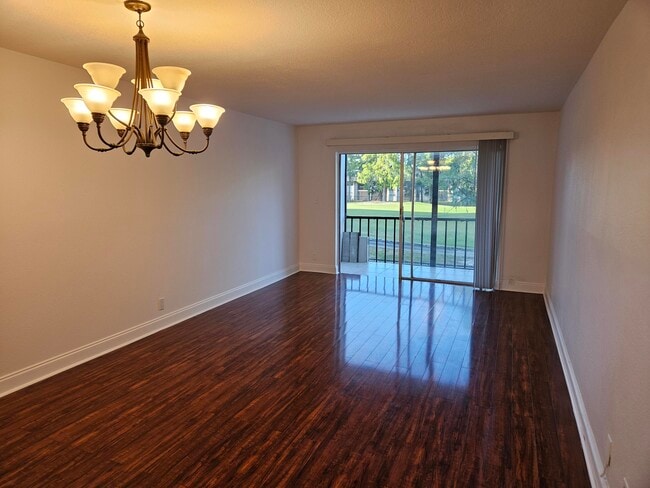 Building Photo - 8000 S Colony Cir