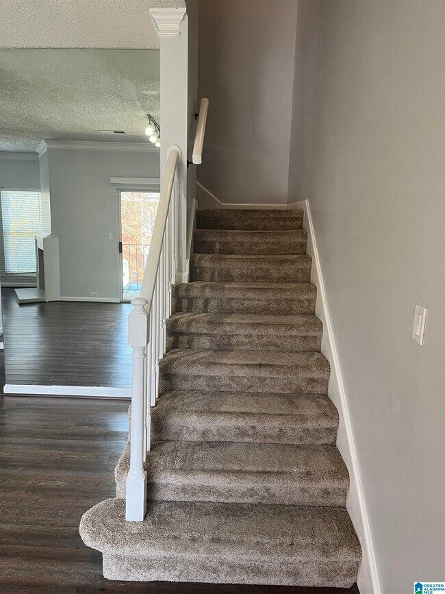 Building Photo - 1932 Waterford Pl