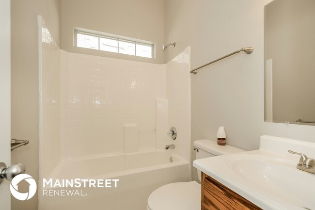 Building Photo - 1200 Riverford Dr