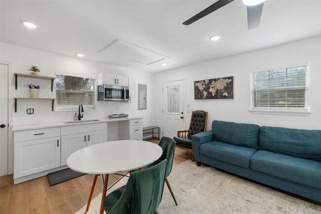 Building Photo - 5519 Hiline Rd