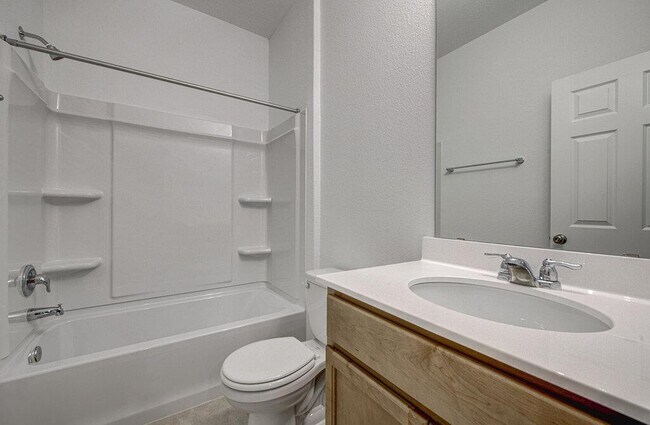 Building Photo - 424 Bristlecone Bend