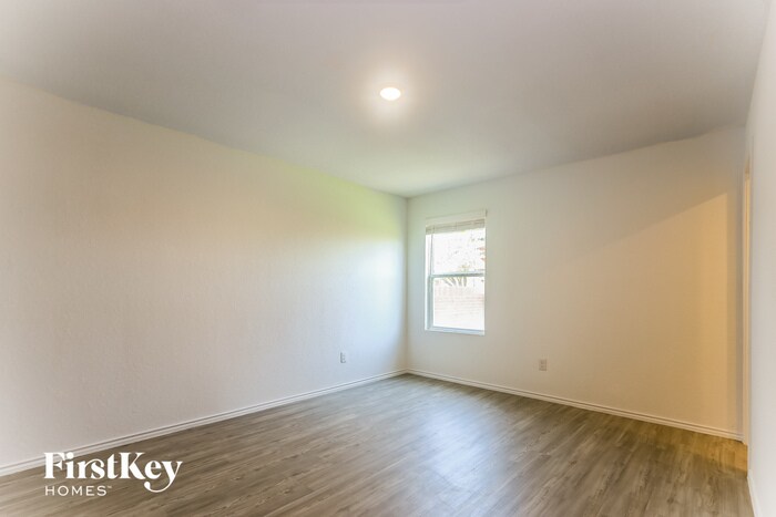 Building Photo - 1711 Morse Way