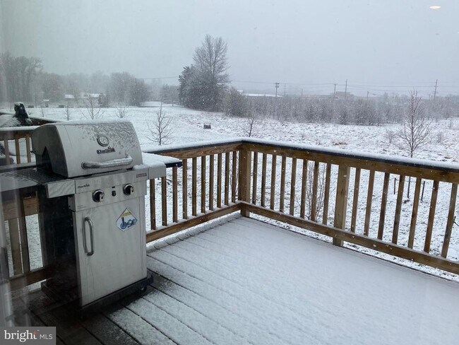 Building Photo - 7530 Daybreak Dr