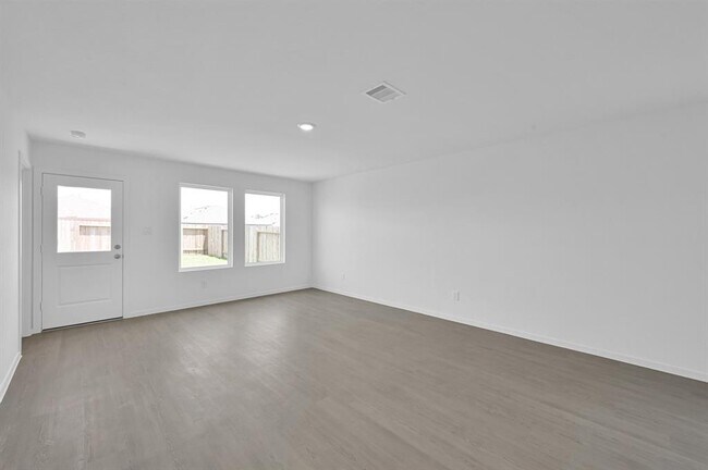 Building Photo - 31346 Black Cherry St