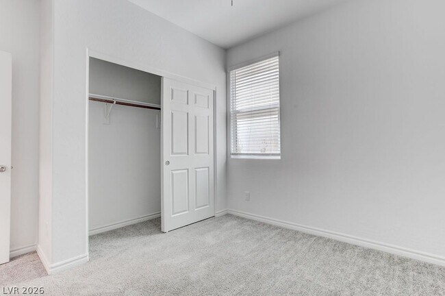 Building Photo - 7106 Calvert Cliffs St