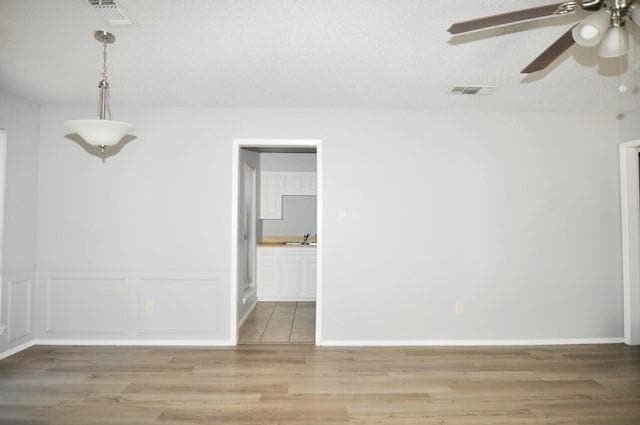 Building Photo - 2325 Miguel Ln