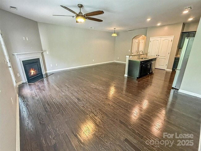 Building Photo - 2752 Sawbridge Ln