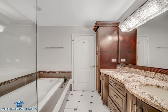 Building Photo - 335 Brookside Ln