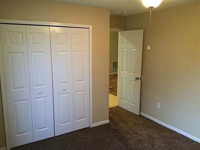 Building Photo - 4232 Settlers Ct