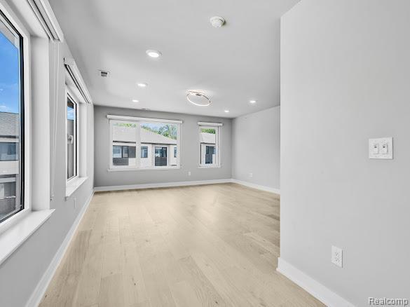Building Photo - 953 Smart Town Dr