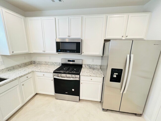 Building Photo - NEW NEW NEW Cadence 4 Bedroom
