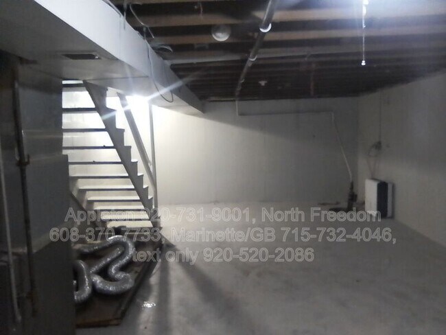 Building Photo - 570 Spinnaker Ln